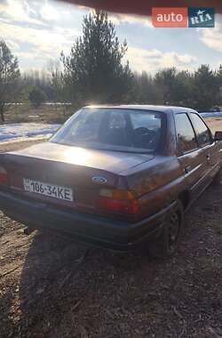 Седан Ford Orion 1987 в Вараші