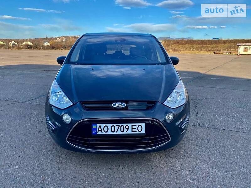 Мінівен Ford S-Max 2014 в Ужгороді