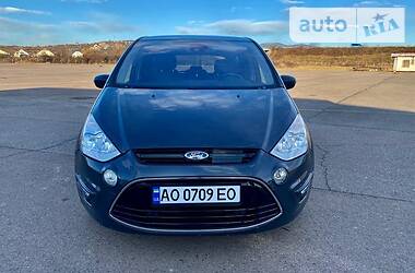 Мінівен Ford S-Max 2014 в 