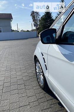 Мінівен Ford S-Max 2013 в 