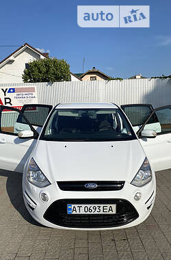 Мінівен Ford S-Max 2013 в 