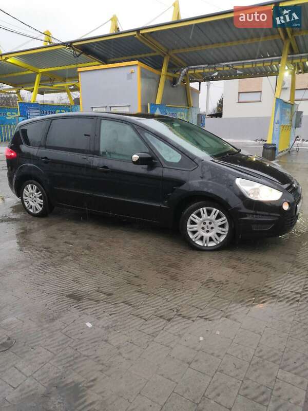 Минивэн Ford S-Max 2010 в Городенке