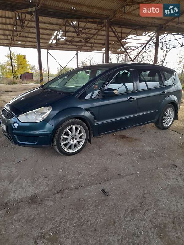 Минивэн Ford S-Max 2007 в Малой Виске