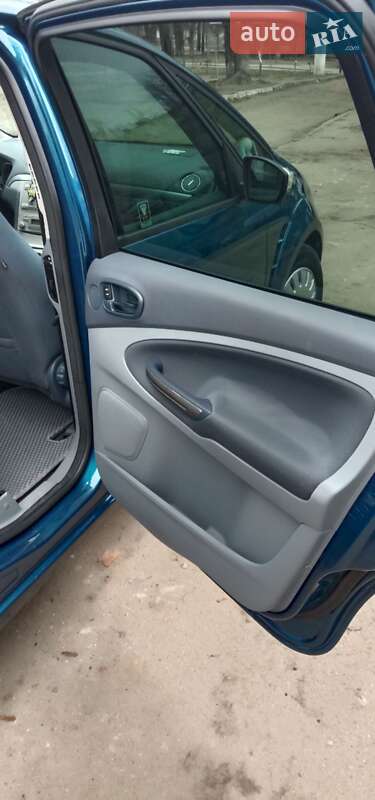 Минивэн Ford S-Max 2006 в Николаеве