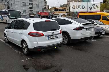 Минивэн Ford S-Max 2012 в Киеве
