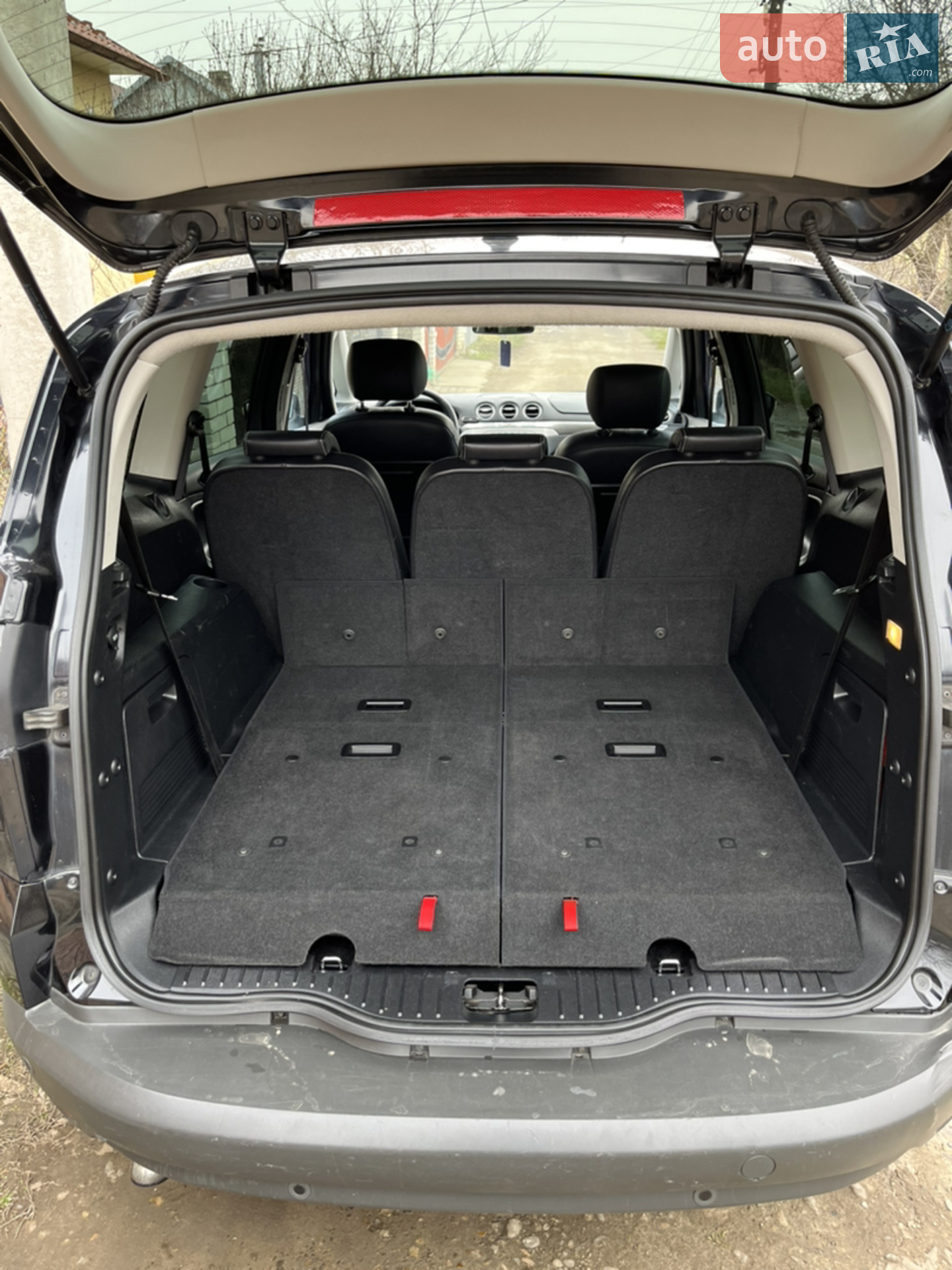 2010 Ford S-MAX - мініатюра 9