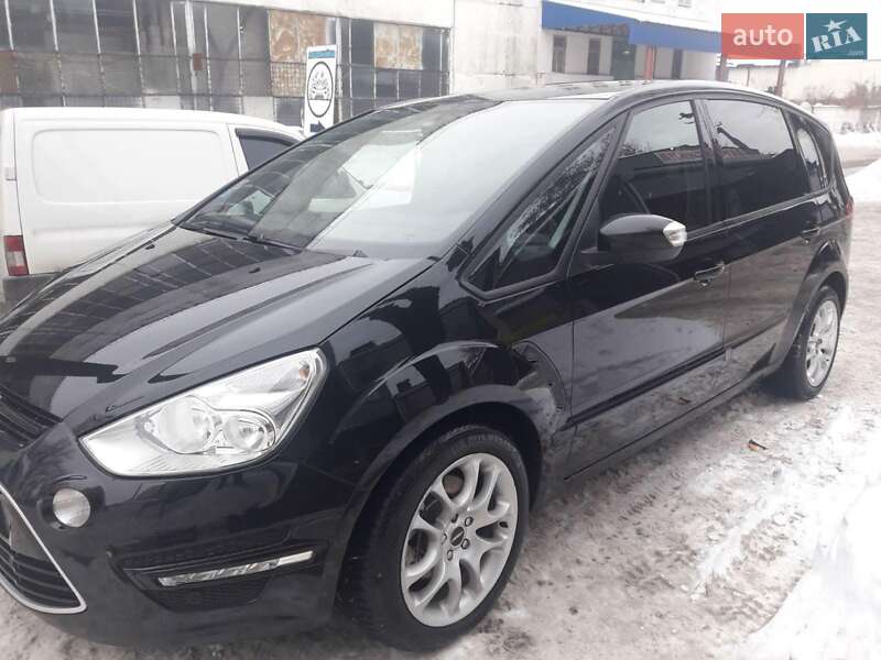 Минивэн Ford S-Max 2012 в Киеве