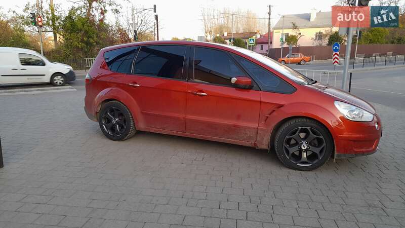 Минивэн Ford S-Max 2009 в 