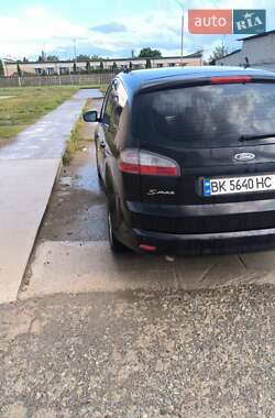 Минивэн Ford S-Max 2009 в Вараше