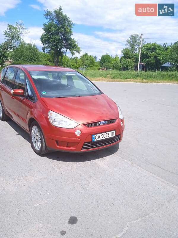 Минивэн Ford S-Max 2007 в Звенигородке