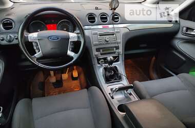 Минивэн Ford S-Max 2007 в 