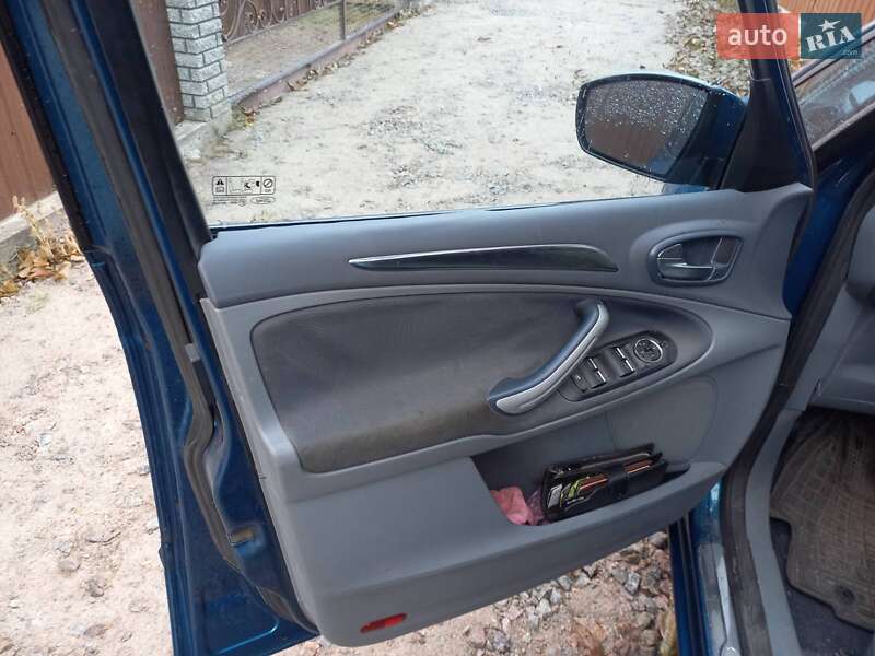 Минивэн Ford S-Max 2007 в Кропивницком