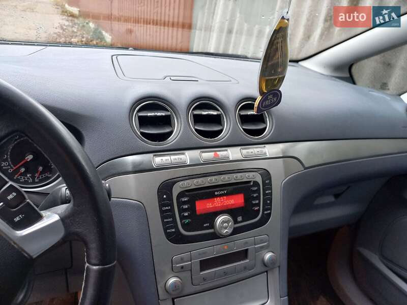 Минивэн Ford S-Max 2007 в Кропивницком