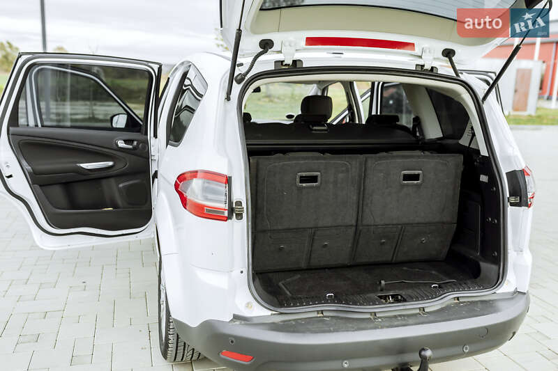 Минивэн Ford S-Max 2013 в Здолбунове