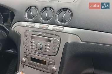 Минивэн Ford S-Max 2009 в 