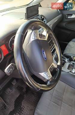 Минивэн Ford S-Max 2011 в 