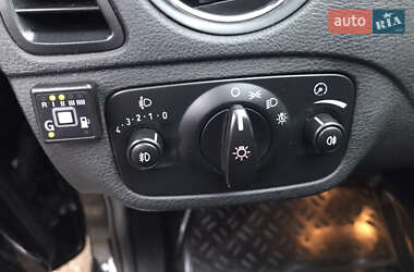 Мінівен Ford S-Max 2007 в 