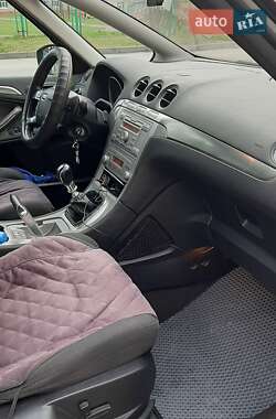 Минивэн Ford S-Max 2006 в 