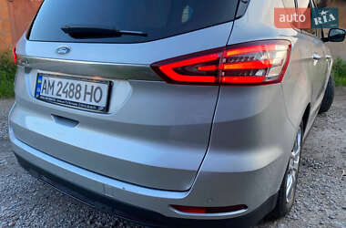 Минивэн Ford S-Max 2016 в 