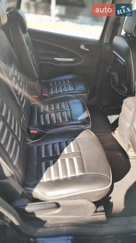 Минивэн Ford S-Max 2007 в Кременчуге