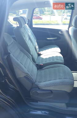 Минивэн Ford S-Max 2008 в 