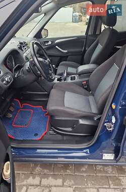 Минивэн Ford S-Max 2013 в 