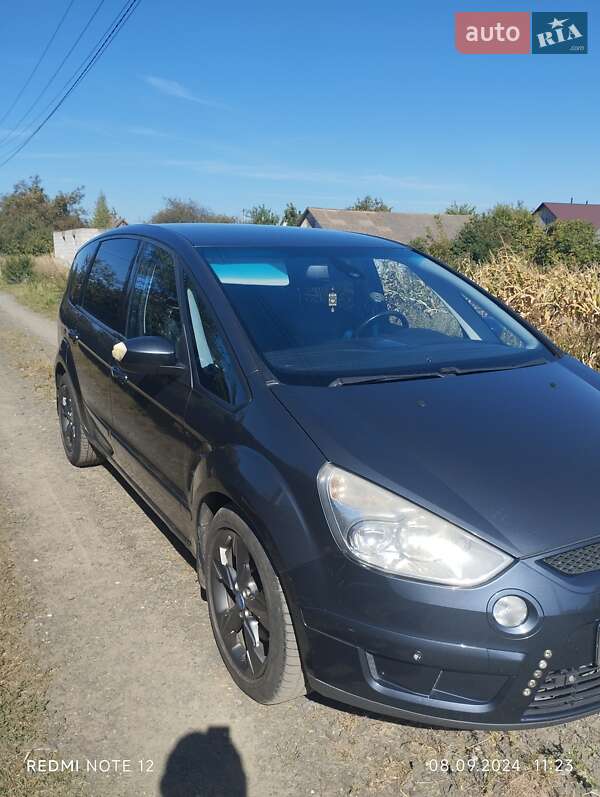 Минивэн Ford S-Max 2008 в Старой Выжевке