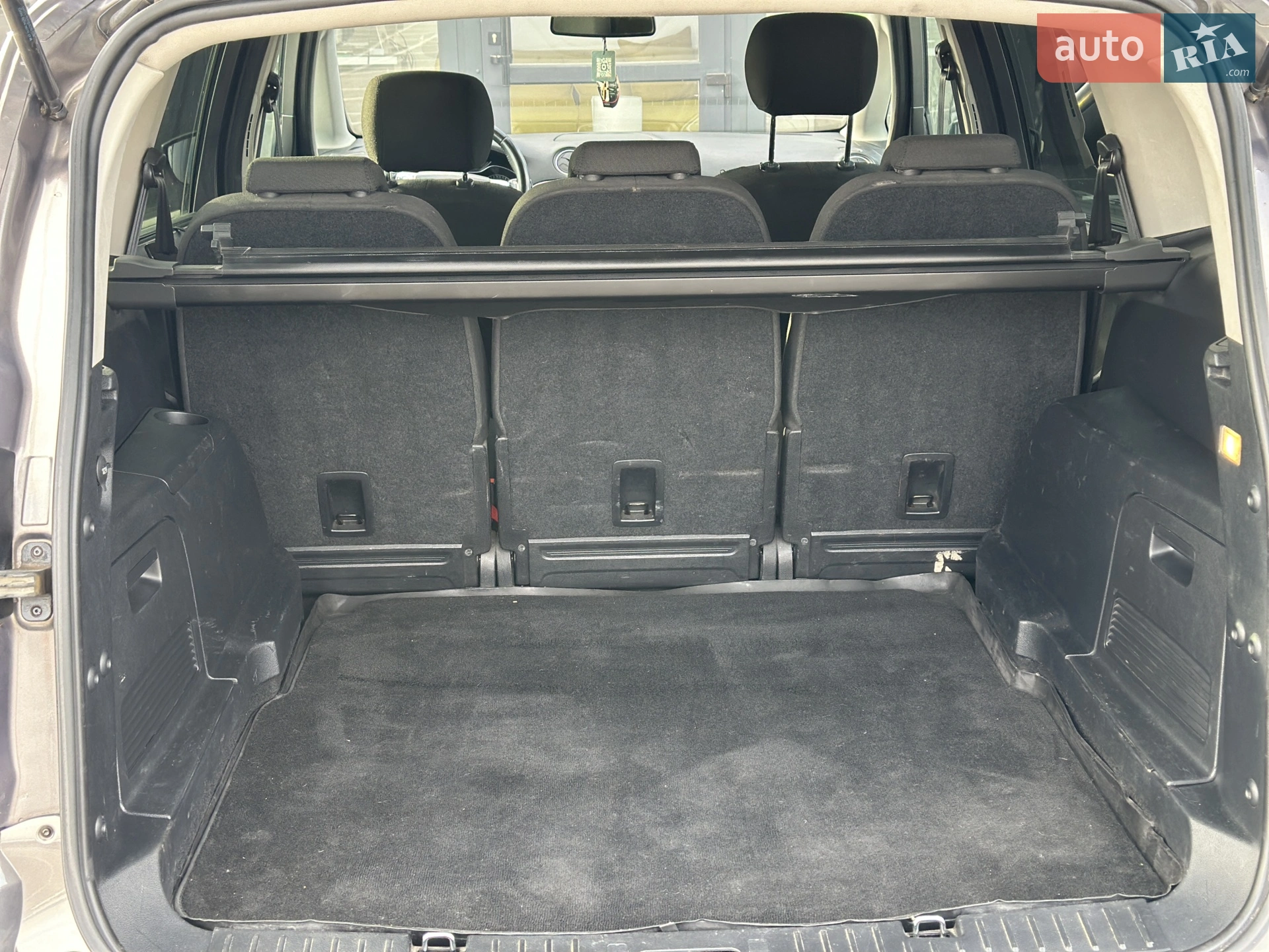 2011 Ford S-MAX - мініатюра 20
