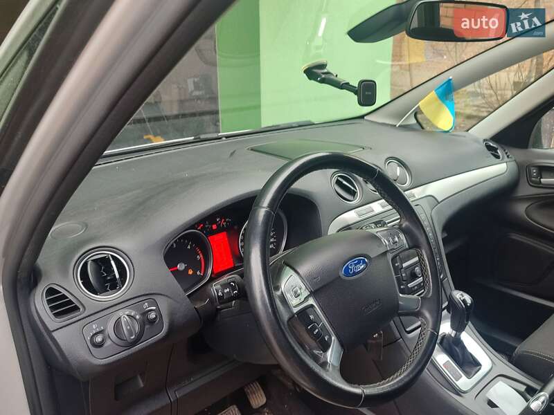 Минивэн Ford S-Max 2013 в Винниках