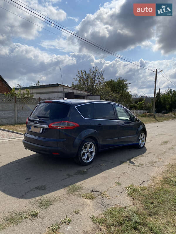 Мінівен Ford S-Max 2014 в Южному