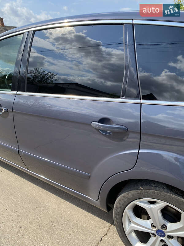 Мінівен Ford S-Max 2014 в Южному