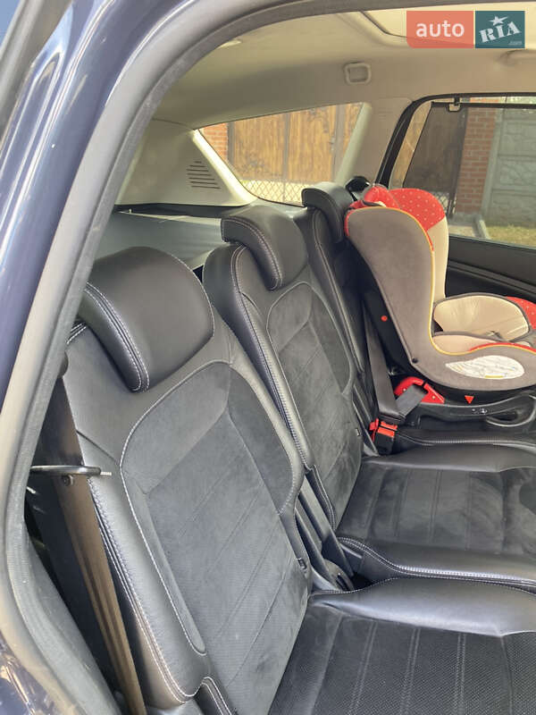 Мінівен Ford S-Max 2014 в Южному