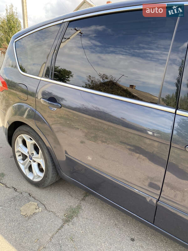 Мінівен Ford S-Max 2014 в Южному