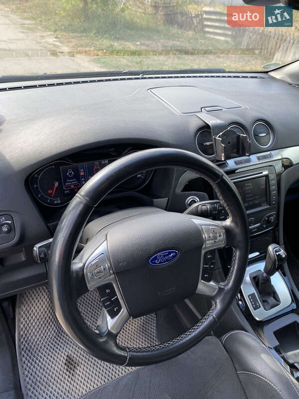Мінівен Ford S-Max 2014 в Южному