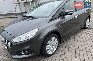Минивэн Ford S-Max 2016 в 