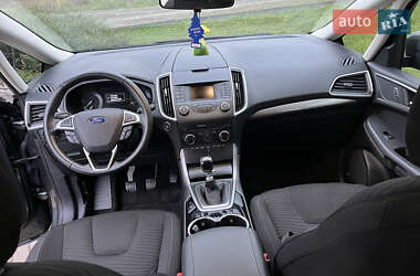 Минивэн Ford S-Max 2016 в 