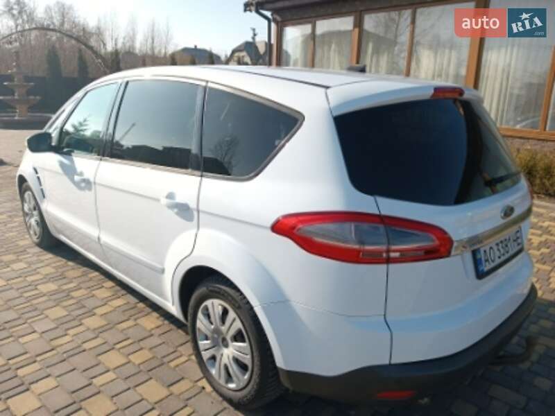Минивэн Ford S-Max 2012 в Дубровице