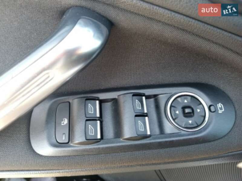 Минивэн Ford S-Max 2012 в Дубровице
