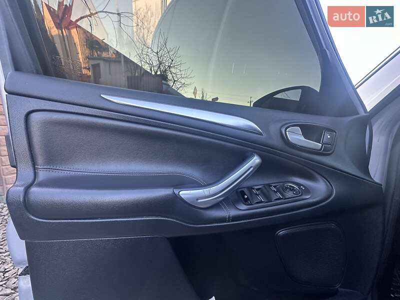 Минивэн Ford S-Max 2014 в Львове