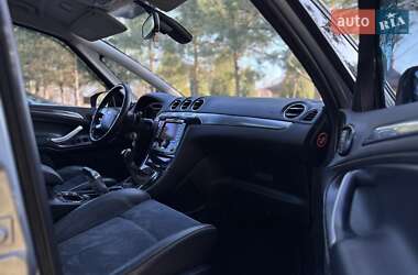 Минивэн Ford S-Max 2009 в 
