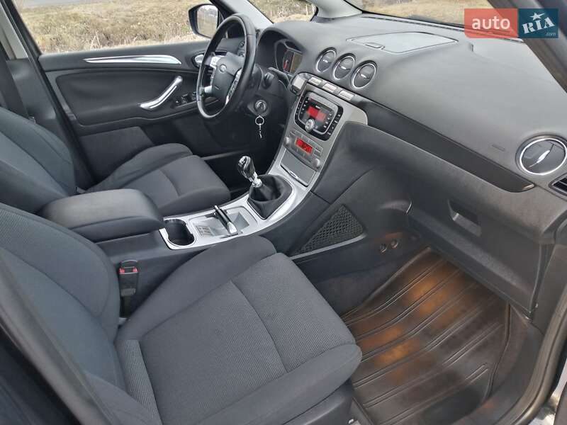 Минивэн Ford S-Max 2010 в Ровно фото 46 Минивэн Ford S-Max 2010 в Ровно