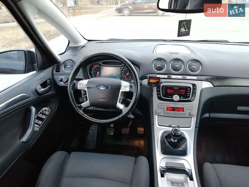 Минивэн Ford S-Max 2010 в Ровно фото 53 Минивэн Ford S-Max 2010 в Ровно