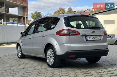 Мінівен Ford S-Max 2013 в 