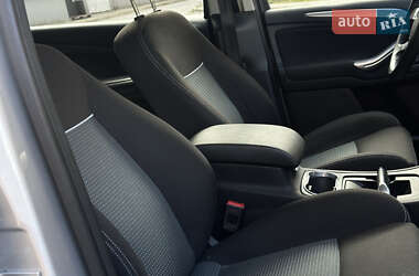 Мінівен Ford S-Max 2013 в 