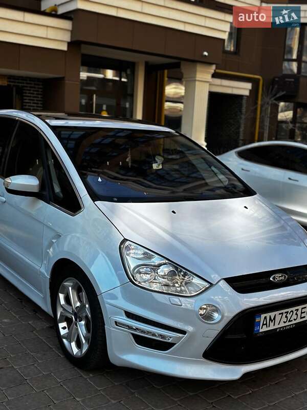 Мінівен Ford S-Max 2014 в Житомирі