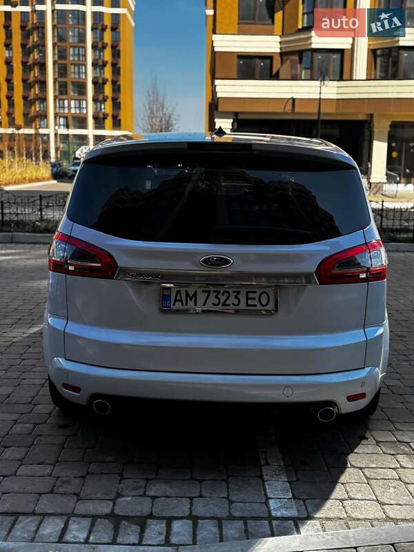 Мінівен Ford S-Max 2014 в Житомирі