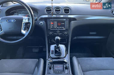 Минивэн Ford S-Max 2013 в 