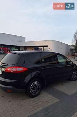 Минивэн Ford S-Max 2013 в 