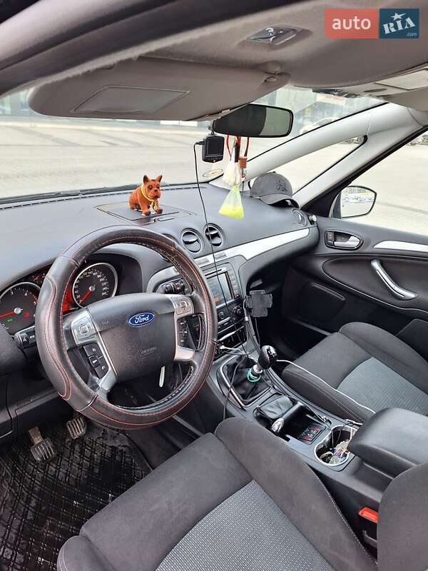 Минивэн Ford S-Max 2013 в Хмельницком