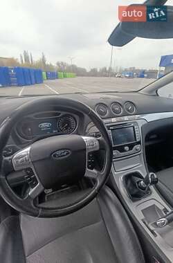Минивэн Ford S-Max 2008 в 